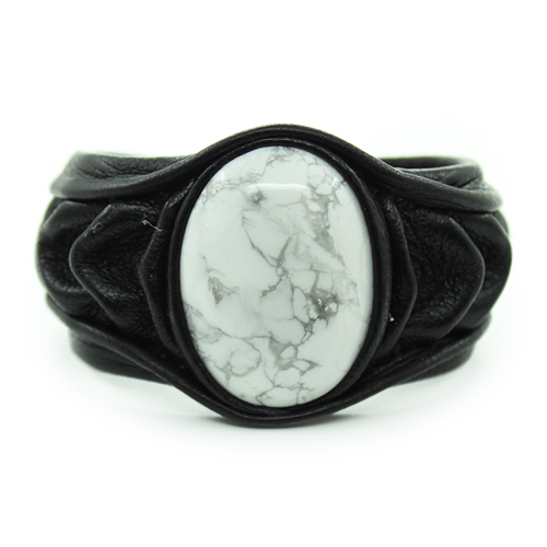 браслет с кахолонгом